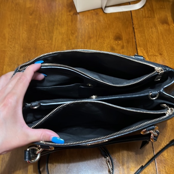 Sold 🟥 - Picture 5 of 15